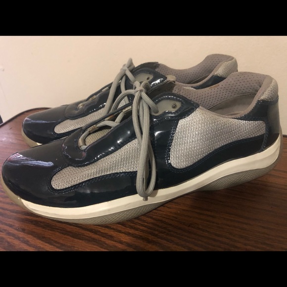 Sneakers - Picture 1 of 5